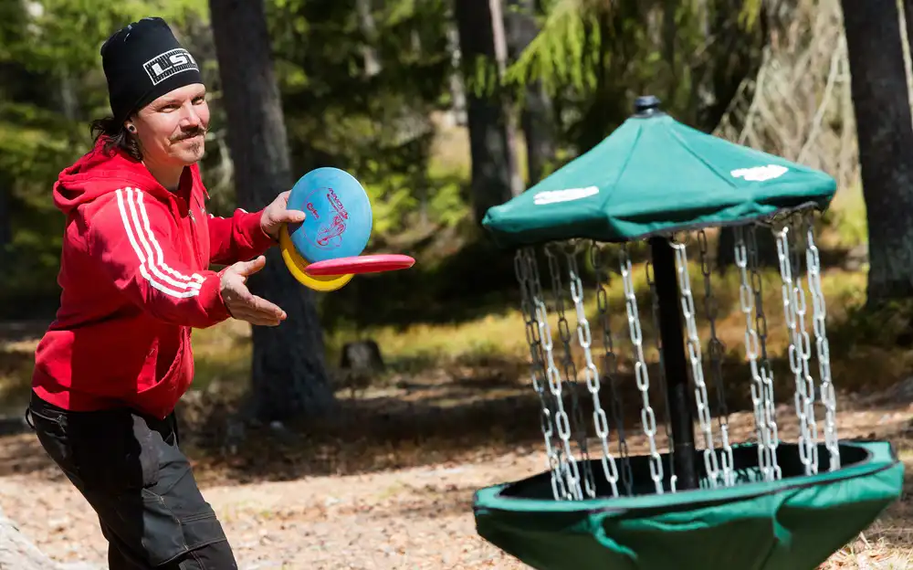 Frisbeegolf1000[1]